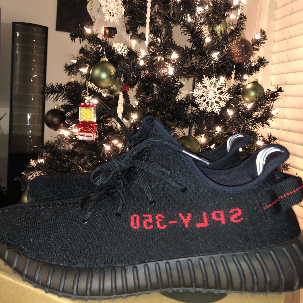 Bred Yeezys size 10